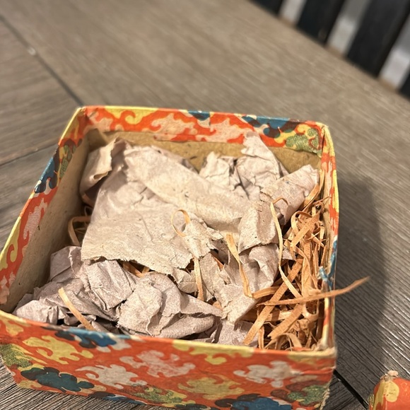 Vintage salt & pepper shakers made in Japan candelabra with box & orange black - Picture 5 of 11
